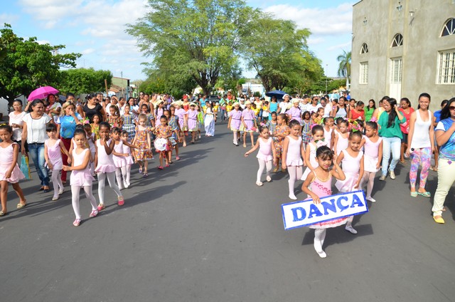 Depois de Muitos Anos Prefeitura Volta a Realizar Desfile Cívico Escolar - Imagem 87