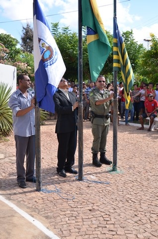 Depois de Muitos Anos Prefeitura Volta a Realizar Desfile Cívico Escolar - Imagem 204