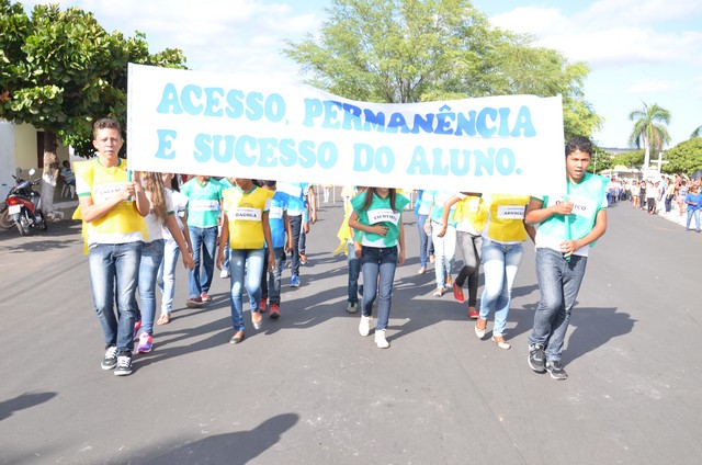 Depois de Muitos Anos Prefeitura Volta a Realizar Desfile Cívico Escolar - Imagem 63