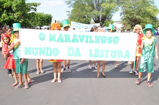 Depois de Muitos Anos Prefeitura Volta a Realizar Desfile Cívico Escolar - Imagem 58