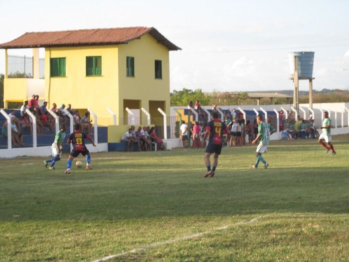 Em Amistoso o time do Coordenador de esporte Luiz vence o time da Casa das Mangueiras  - Imagem 20