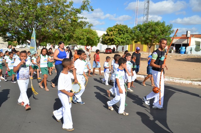 Depois de Muitos Anos Prefeitura Volta a Realizar Desfile Cívico Escolar - Imagem 128