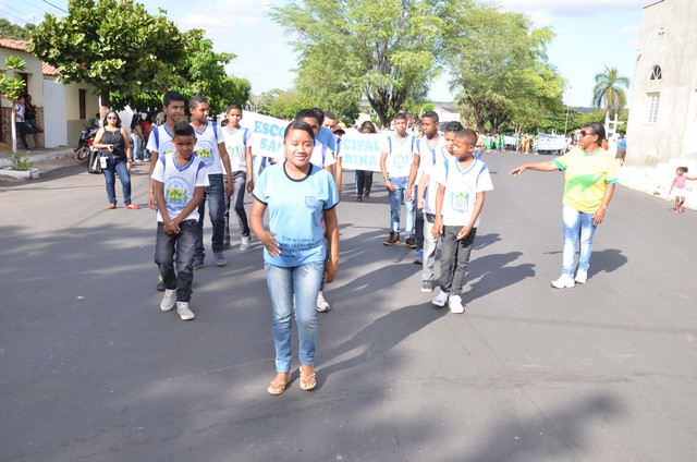 Depois de Muitos Anos Prefeitura Volta a Realizar Desfile Cívico Escolar - Imagem 46