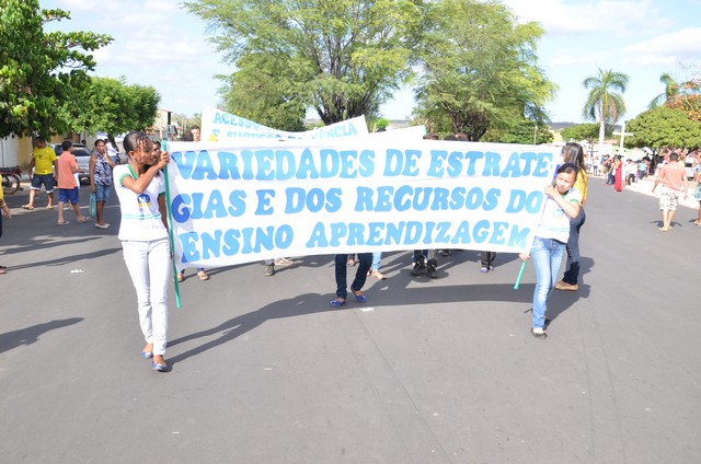 Depois de Muitos Anos Prefeitura Volta a Realizar Desfile Cívico Escolar - Imagem 60