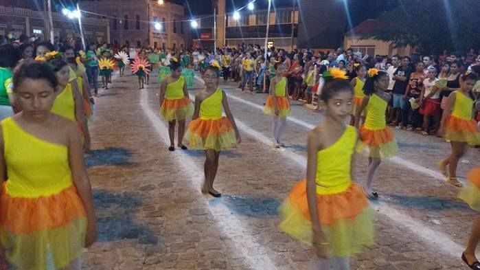 Prefeitura de Barras realiza desfile cívico de 7 de Setembro - Imagem 6