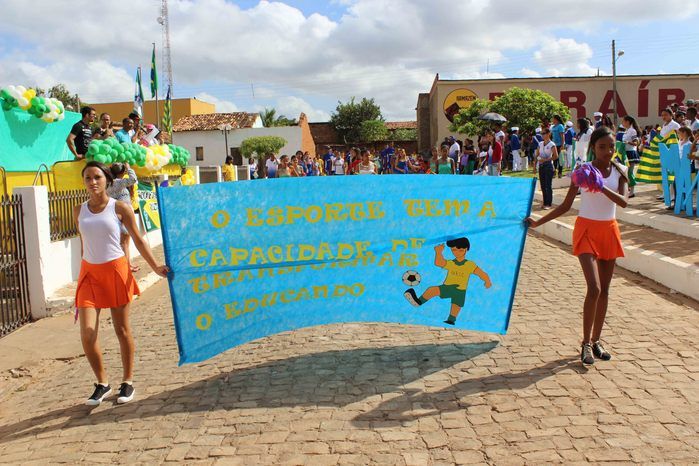 Desfile cívico de 7 de setembro reúne alunos e familiares e a comunidade em geral - Imagem 203