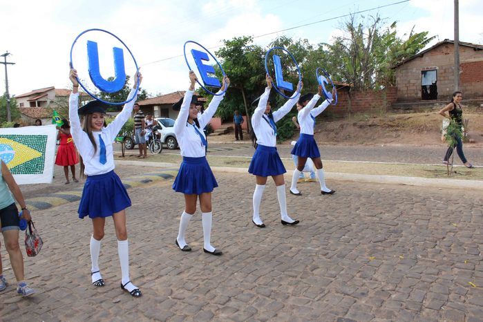 Desfile cívico de 7 de setembro reúne alunos e familiares e a comunidade em geral - Imagem 106