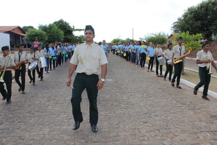 Desfile cívico de 7 de setembro reúne alunos e familiares e a comunidade em geral - Imagem 133