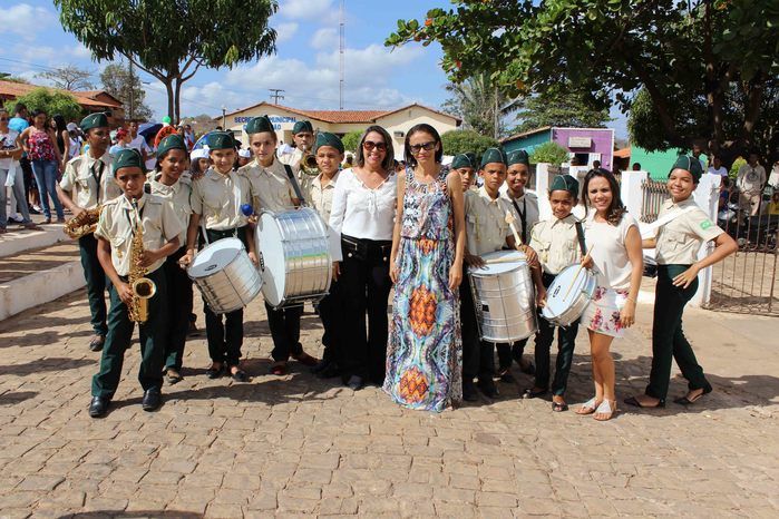 Desfile cívico de 7 de setembro reúne alunos e familiares e a comunidade em geral - Imagem 259