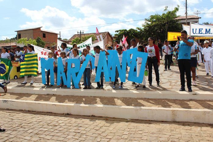 Desfile cívico de 7 de setembro reúne alunos e familiares e a comunidade em geral - Imagem 202