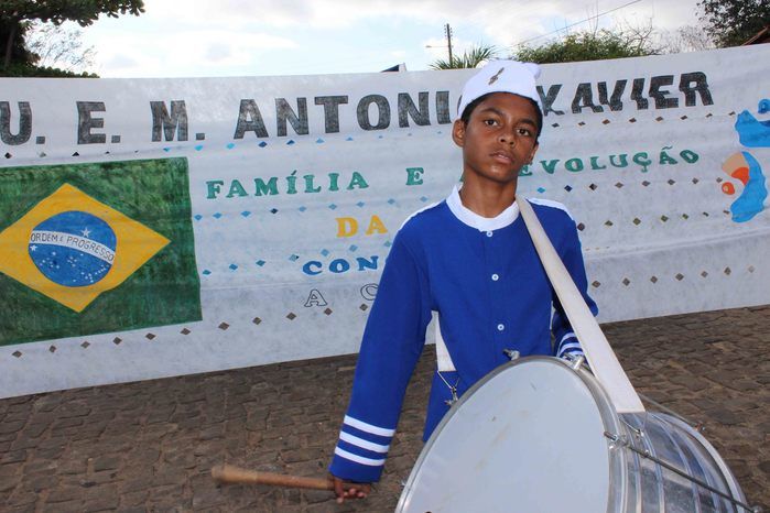 Desfile cívico de 7 de setembro reúne alunos e familiares e a comunidade em geral - Imagem 82