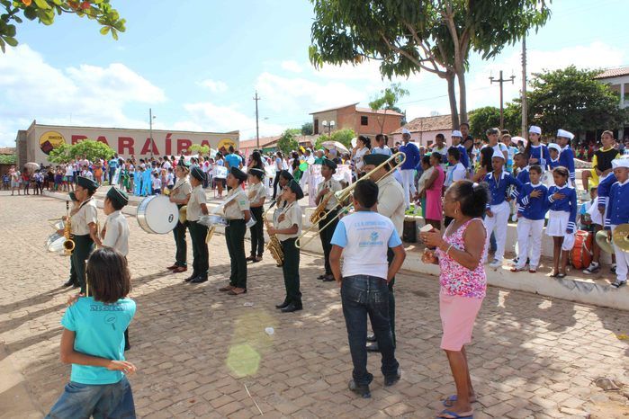 Desfile cívico de 7 de setembro reúne alunos e familiares e a comunidade em geral - Imagem 226