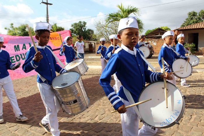 Desfile cívico de 7 de setembro reúne alunos e familiares e a comunidade em geral - Imagem 42
