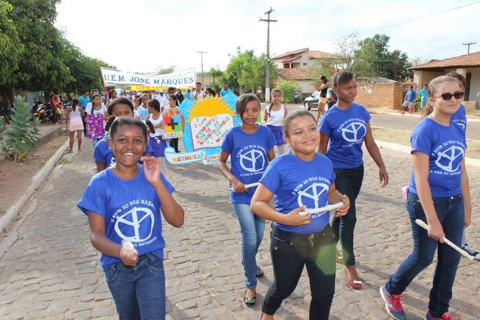 Desfile cívico de 7 de setembro reúne alunos e familiares e a comunidade em geral - Imagem 48