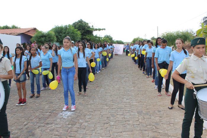 Desfile cívico de 7 de setembro reúne alunos e familiares e a comunidade em geral - Imagem 136