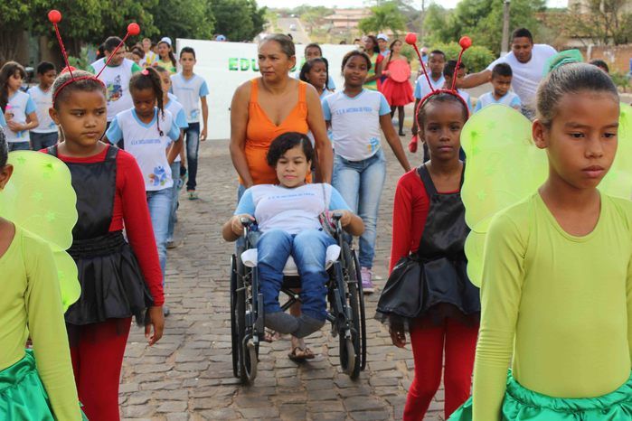 Desfile cívico de 7 de setembro reúne alunos e familiares e a comunidade em geral - Imagem 69