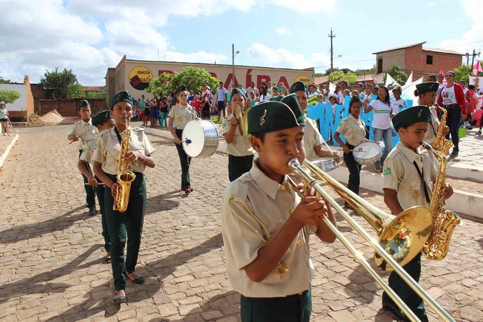 Desfile cívico de 7 de setembro reúne alunos e familiares e a comunidade em geral - Imagem 215