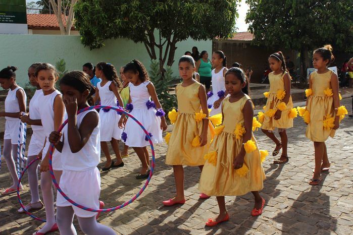 Desfile cívico de 7 de setembro reúne alunos e familiares e a comunidade em geral - Imagem 45