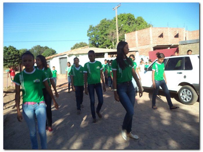 Escola Ministro Hugo Napoleão realiza Desfile Cívico Alusivo ao 7 de Setembro - Imagem 8