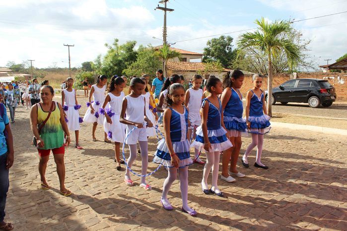 Desfile cívico de 7 de setembro reúne alunos e familiares e a comunidade em geral - Imagem 43