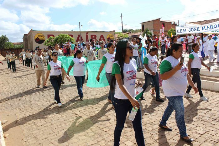 Desfile cívico de 7 de setembro reúne alunos e familiares e a comunidade em geral - Imagem 213