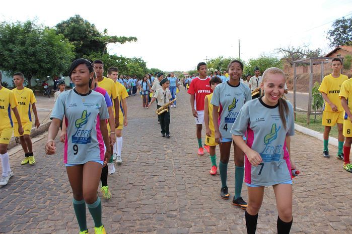 Desfile cívico de 7 de setembro reúne alunos e familiares e a comunidade em geral - Imagem 128