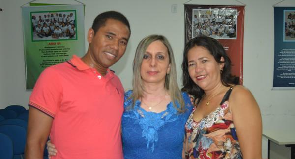 Educação Municipal faz festa para funcionários - Imagem 1