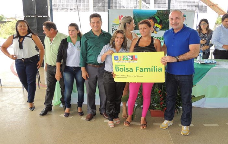 Novecentas famílias são incluídas no Bolsa Família em Pedro II