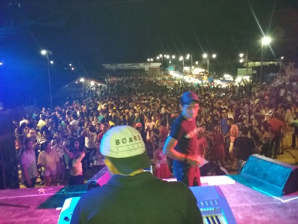 Show da banda Encantus e Farra de Play em Lagoinha - Imagem 18