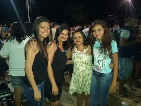 Show da banda Encantus e Farra de Play em Lagoinha - Imagem 23