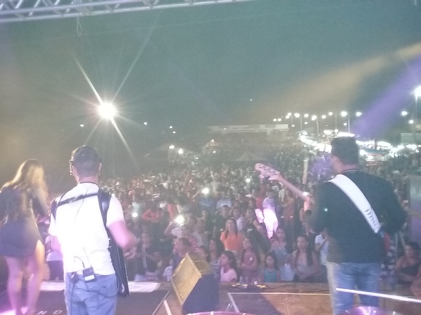 Show da banda Encantus e Farra de Play em Lagoinha - Imagem 6