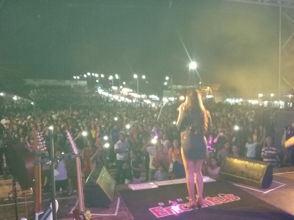 Show da banda Encantus e Farra de Play em Lagoinha - Imagem 5