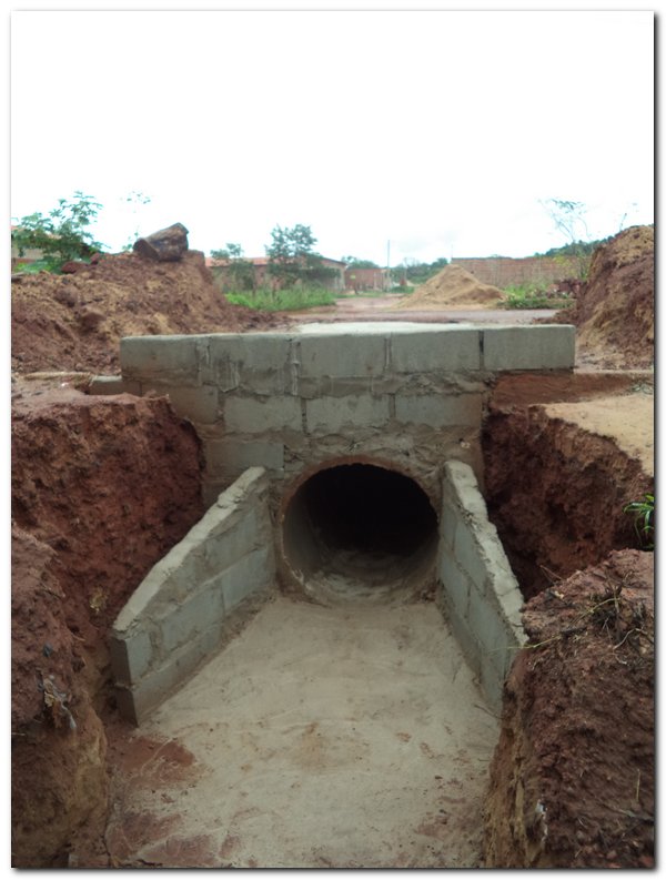 Prefeitura Municipal e Secretaria de Obras constroem Bueiro - Imagem 5