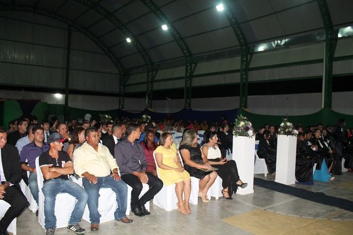 4 turmas de cursos técnicos do IFPI colam grau em Alegrete - Imagem 100