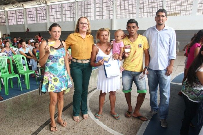  6 mil famílias de Miguel Alves recebem beneficio do programa bolsa - Imagem 23