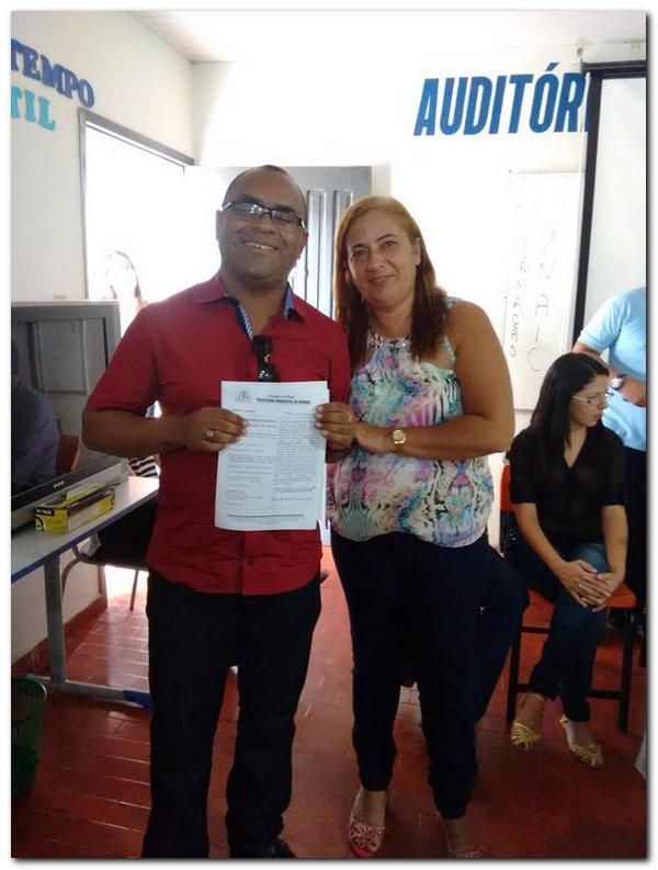 Prefeito Dr. Moura nomeia e empossa novos 28 funcionários - Imagem 24