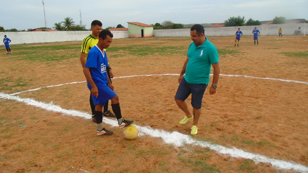Com 5 gols Varjota vence na estreia do campeonato municipal 2016 - Imagem 17