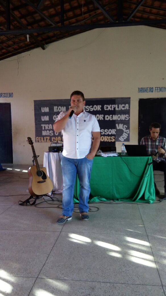 Dia do professor é comemorado com palestra motivacional  - Imagem 20