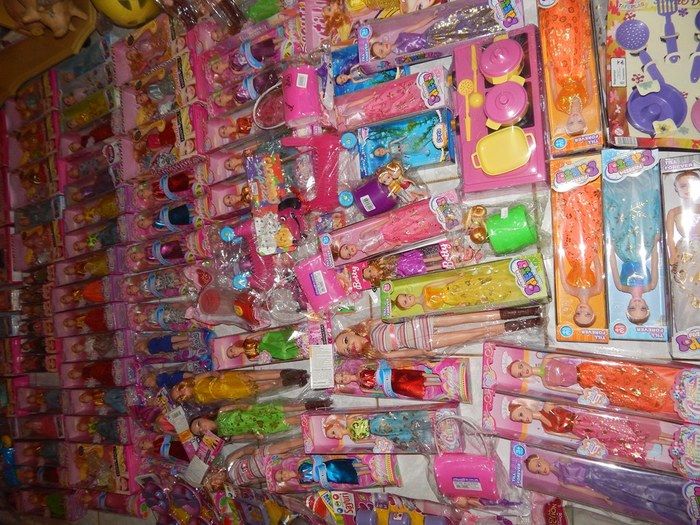 Casal realiza ação social para crianças carentes. - Imagem 7