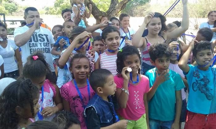 Escola realiza I gincana  - Imagem 18