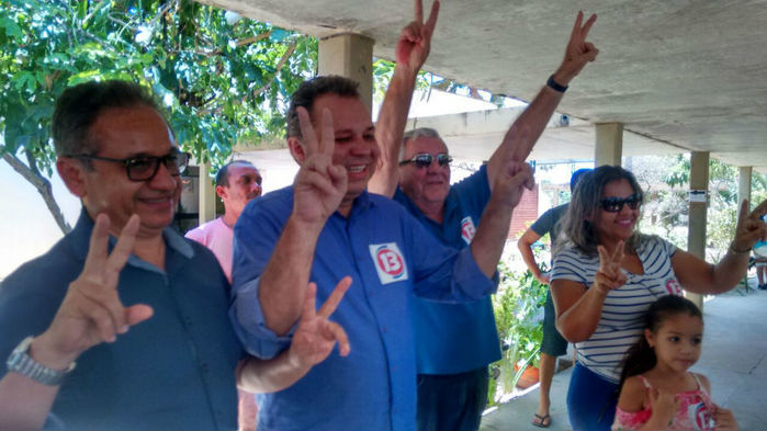 Florentino Neto voutou na Escola Municipal Roland Jacob