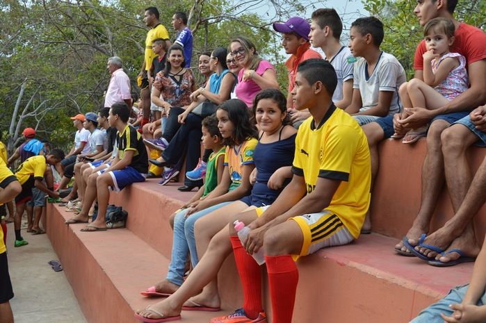 Escola da zona rural recebe uma Quadra de Esporte.  - Imagem 10