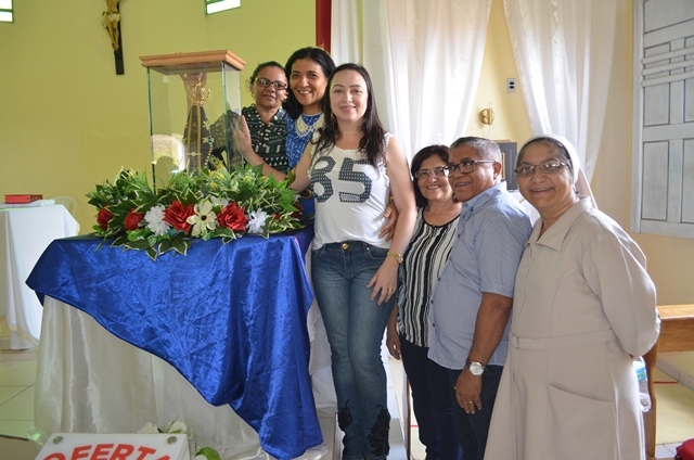 Comunidade católica acolhe a imagem de Nossa Senhora Aparecida. - Imagem 34
