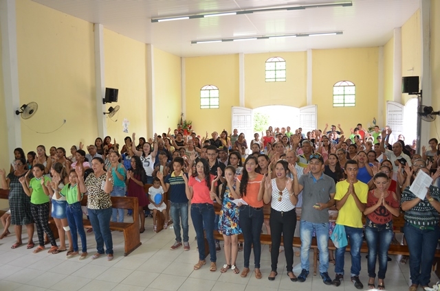 Comunidade católica acolhe a imagem de Nossa Senhora Aparecida. - Imagem 28