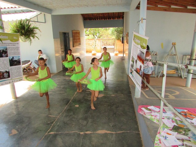 Escola Liberato Vieira Recebe Visitas de Professores - Imagem 38
