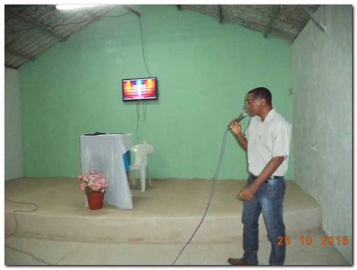 Cantor Elias se apresentou na Igreja Adventista do 7º Dia de Inhuma - Imagem 7