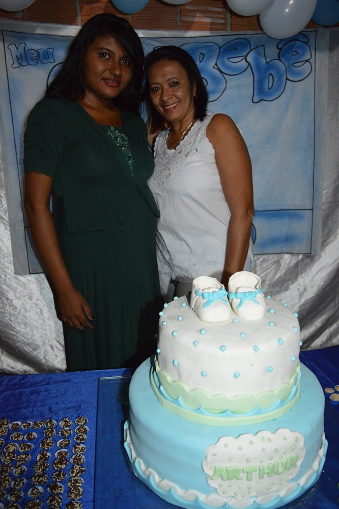 Jovem Uena realizou chá de bebê, e aguarda chegada do  Artur. - Imagem 6