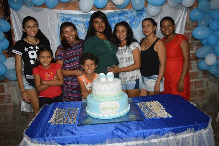 Jovem Uena realizou chá de bebê, e aguarda chegada do  Artur. - Imagem 10