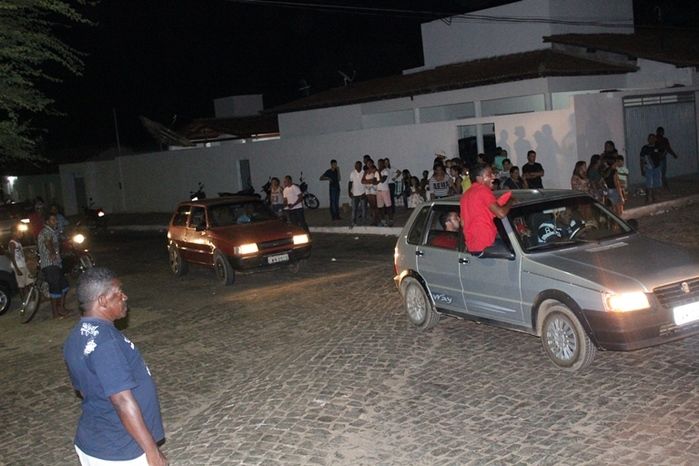 “De Mãos Dadas o Progresso Continua” - Imagem 2