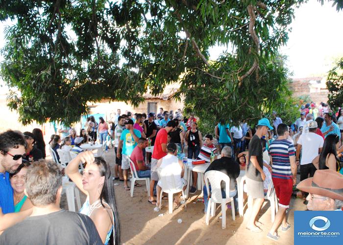 Vereador Fabiano Oliveira dá festa para amigos e correligionários  - Imagem 9